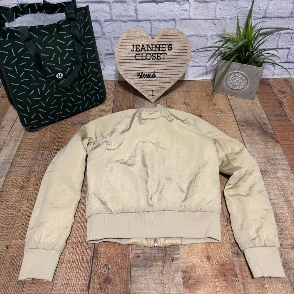Lululemon Non-Stop Bomber *Reversible Size 4